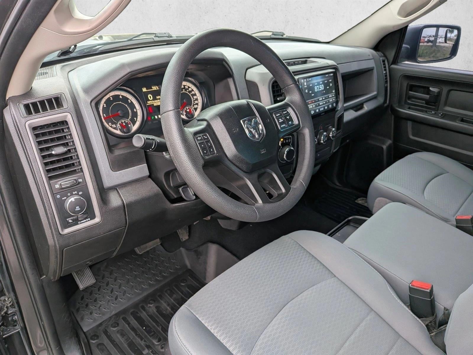 2019 RAM 1500 Classic Express 4x2 Crew Cab 5'7" Box