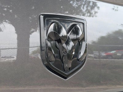 2019 RAM 1500 Classic Express 4x2 Crew Cab 5'7" Box