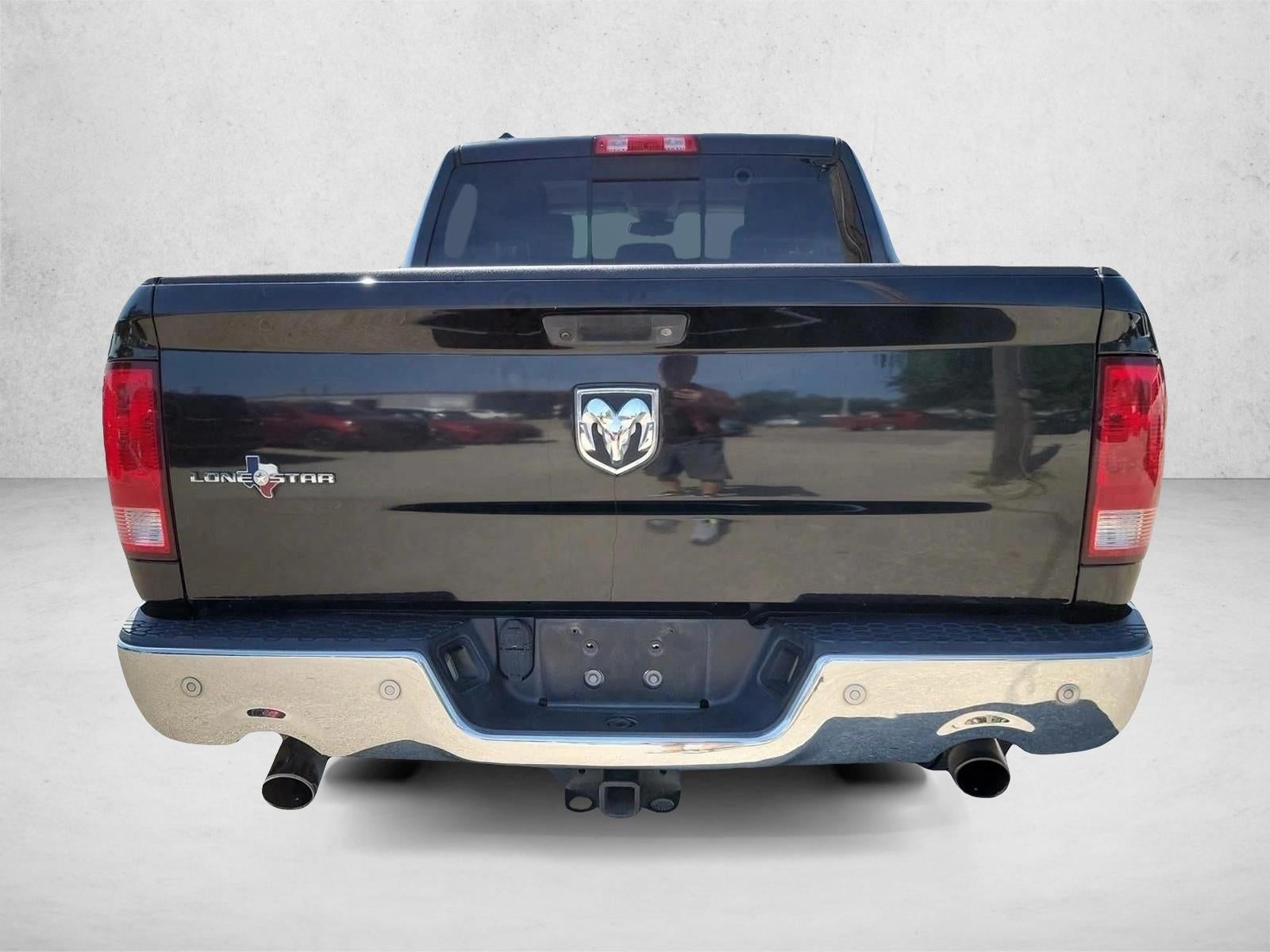 2017 RAM 1500 Lone Star Silver 4x2 Crew Cab 5'7" Box