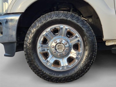 2013 Ford Super Duty F-350 SRW 4WD Crew Cab 6-3/4 Ft Box Lariat