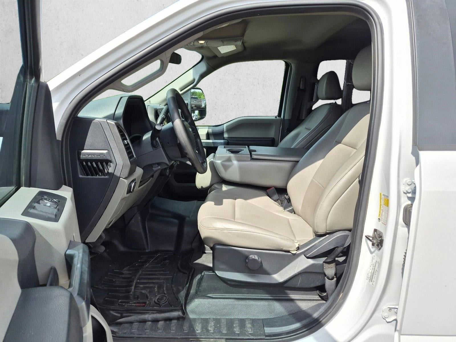 2022 Ford Super Duty F-350 SRW XL 4WD Crew Cab 6.75' Box