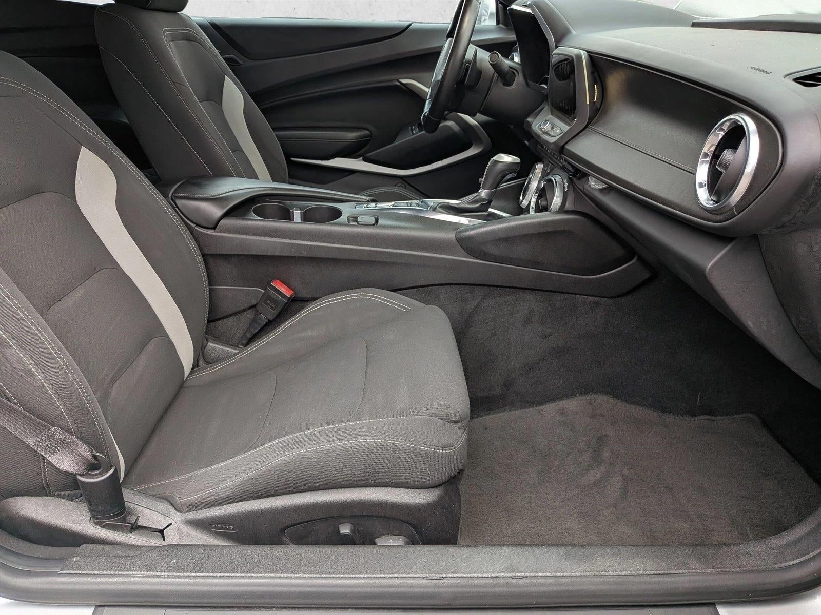 2017 Chevrolet Camaro 2dr Convertible 1LT