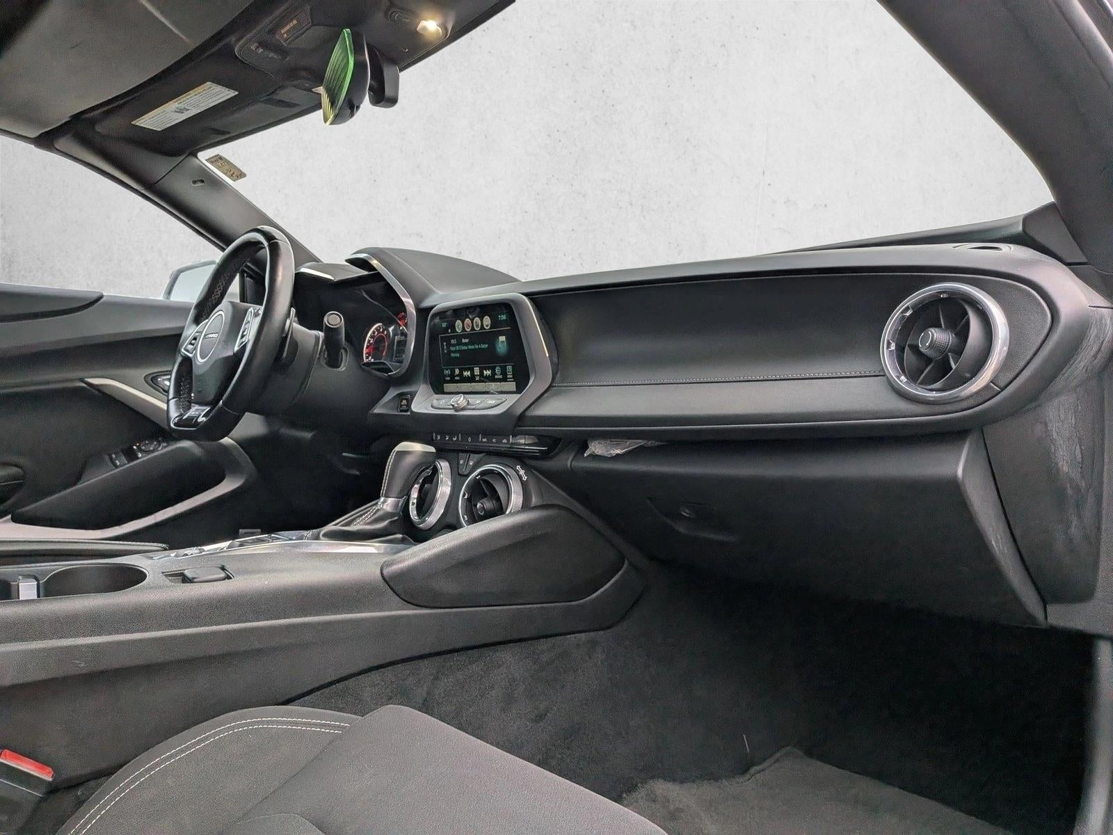 2017 Chevrolet Camaro 2dr Convertible 1LT