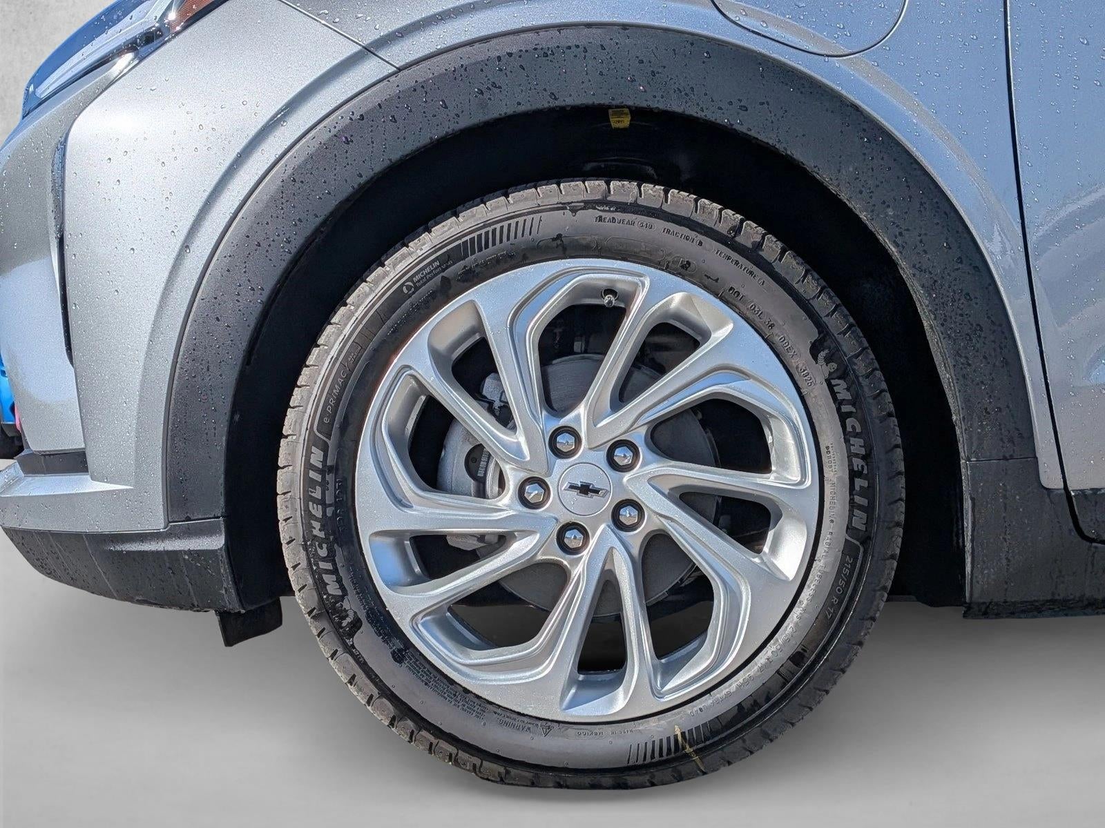 2027 Chevrolet Bolt FWD 4dr LT