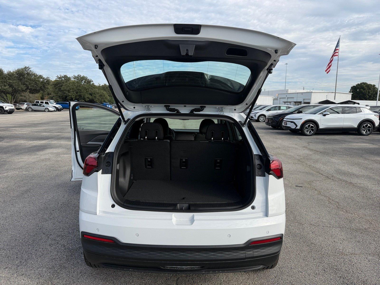 2027 Chevrolet Bolt FWD 4dr LT