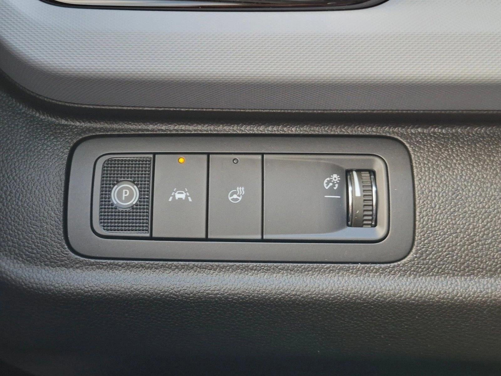2027 Chevrolet Bolt FWD 4dr LT