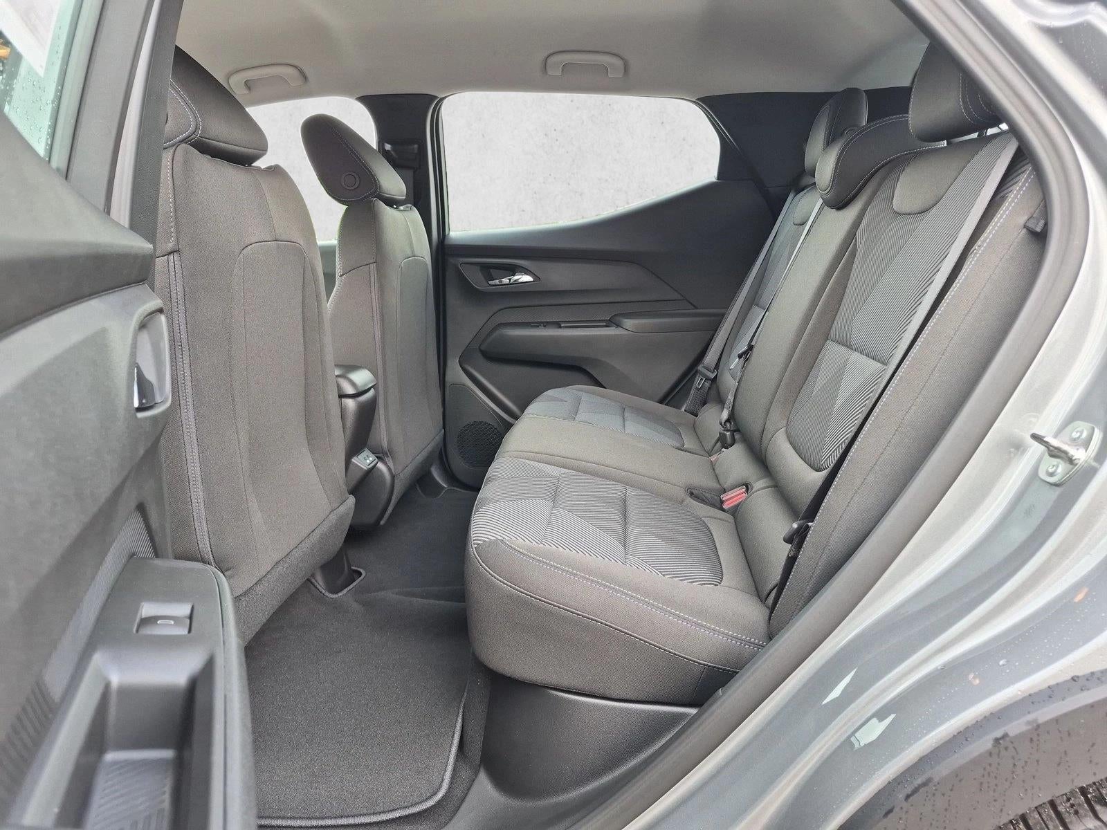 2027 Chevrolet Bolt FWD 4dr LT