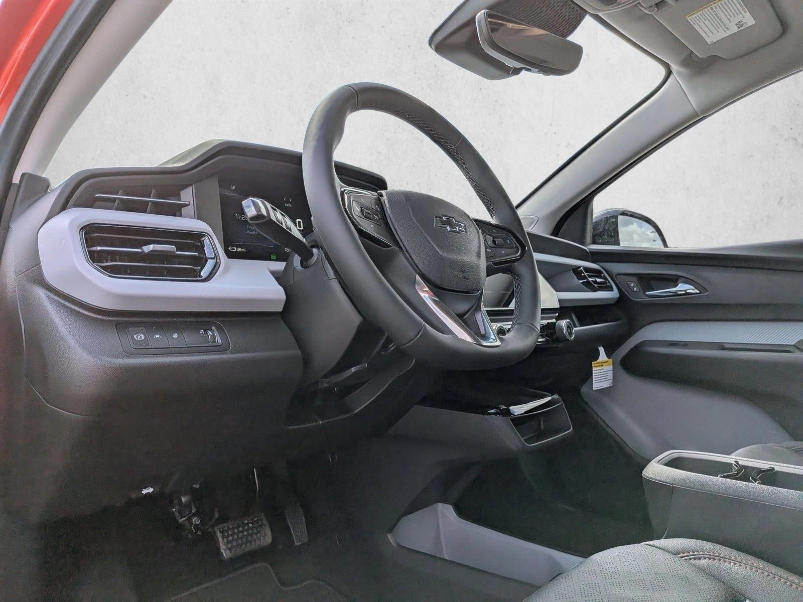 2027 Chevrolet Bolt FWD 4dr RS