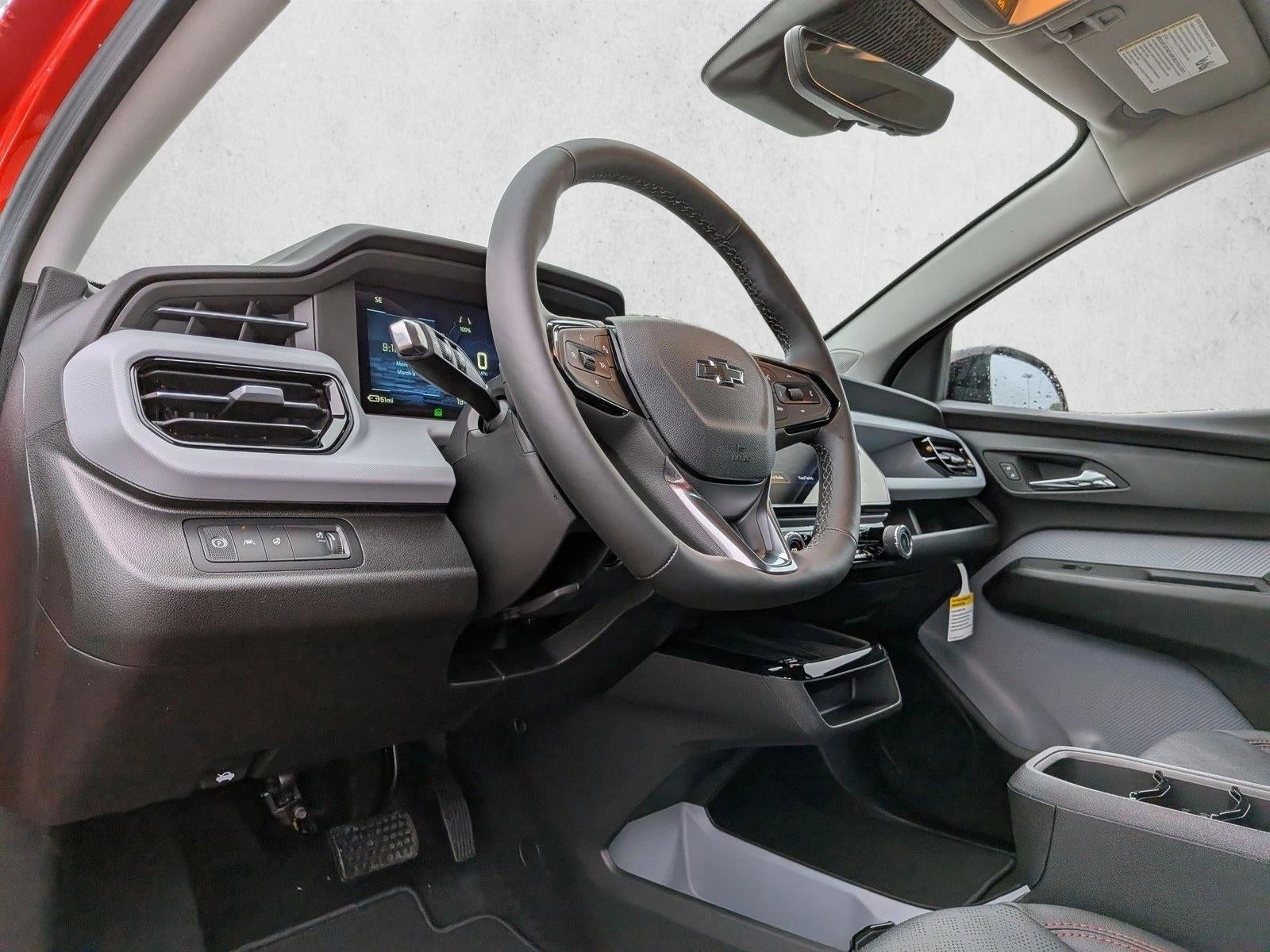 2027 Chevrolet Bolt FWD 4dr RS