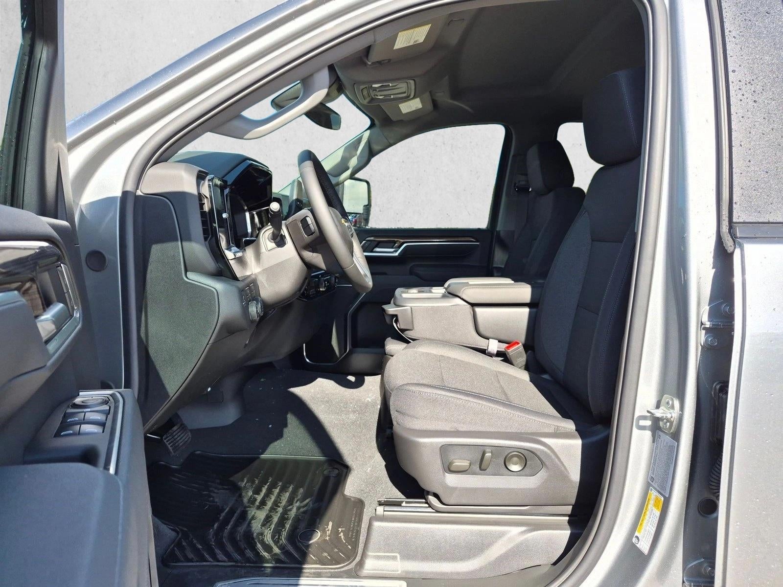 2026 Chevrolet Silverado 2500 HD Crew Cab Standard Box 4-Wheel Drive LT