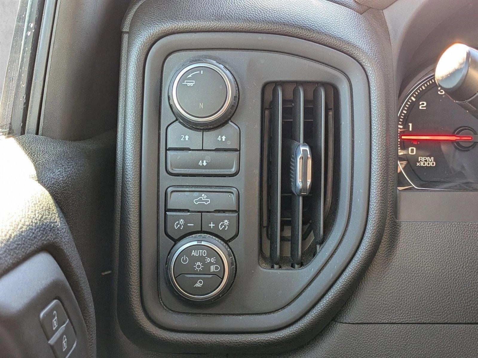 2022 Chevrolet Silverado 2500 HD Crew Cab Standard Box 4-Wheel Drive Custom