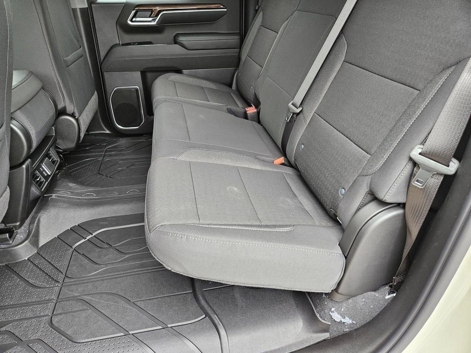 2026 Chevrolet Silverado 1500 Crew Cab Short Box 2-Wheel Drive RST