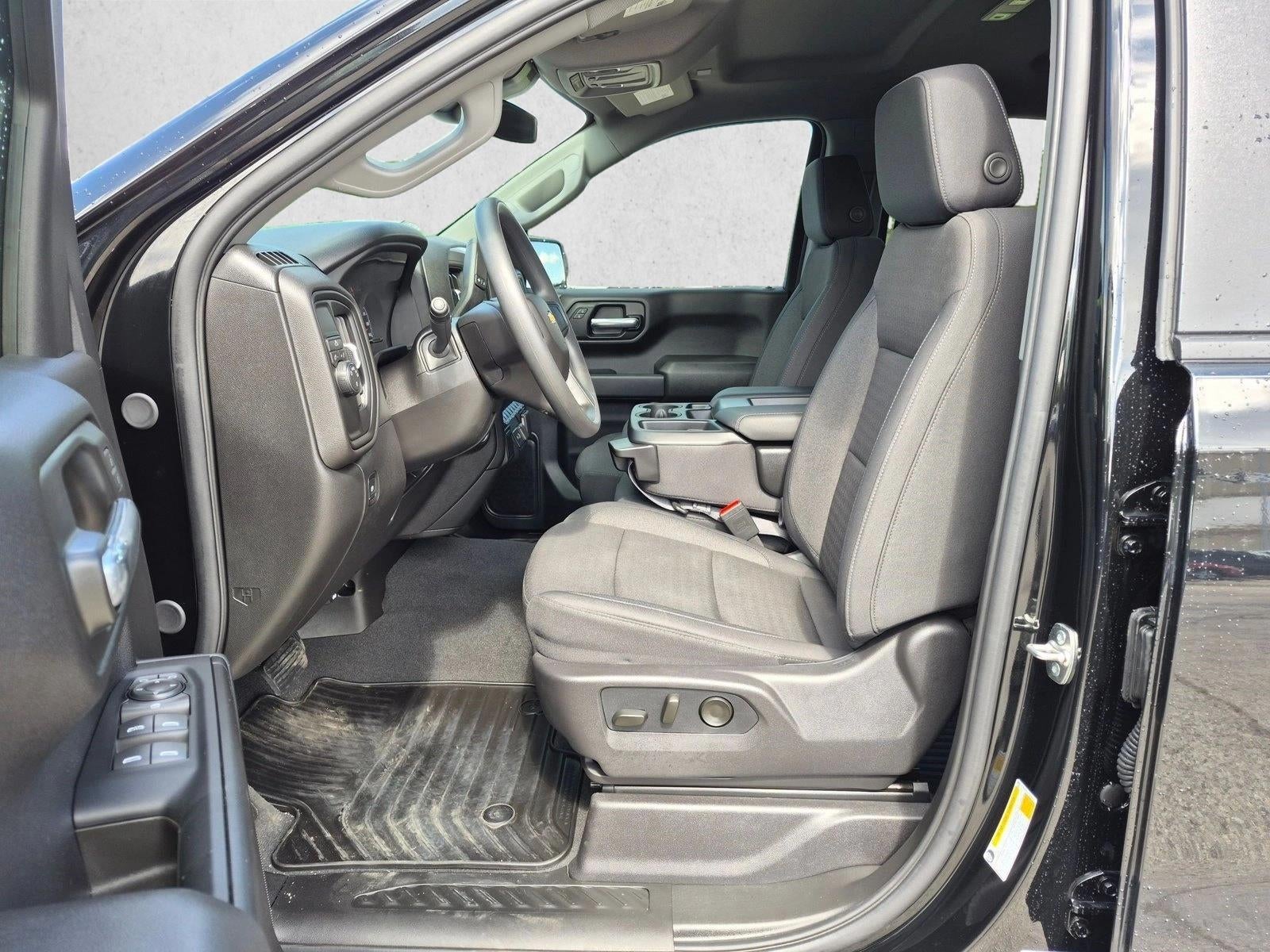2026 Chevrolet Silverado 1500 Double Cab Standard Box 2-Wheel Drive Custom