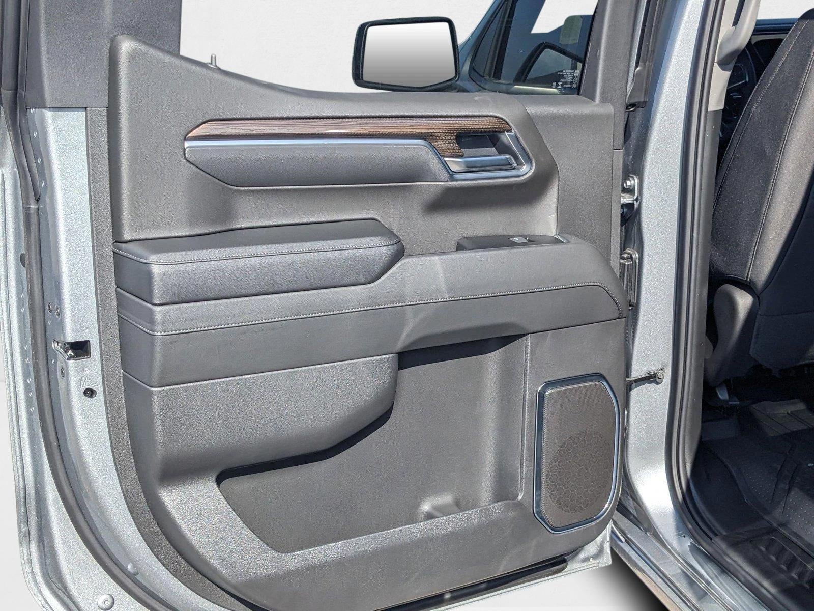 2025 Chevrolet Silverado 1500 Crew Cab Short Box 4-Wheel Drive RST