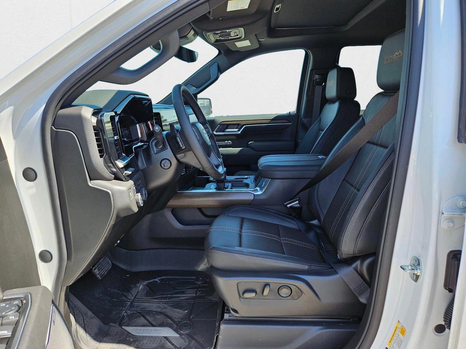 2025 Chevrolet Silverado 1500 Crew Cab Short Box 4-Wheel Drive High Country