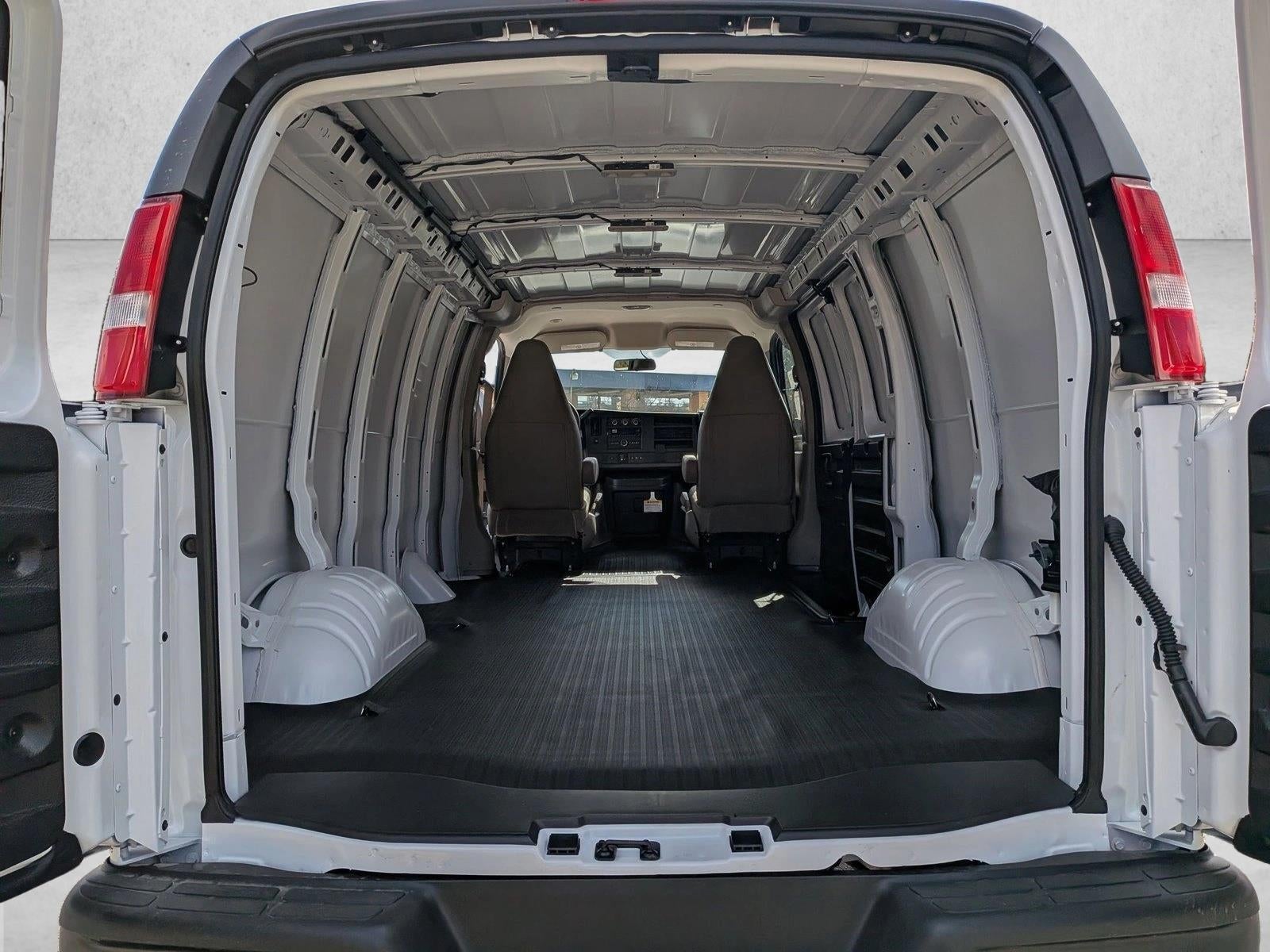 2025 Chevrolet Express Cargo 2500 Regular Wheelbase Rear-Wheel Drive