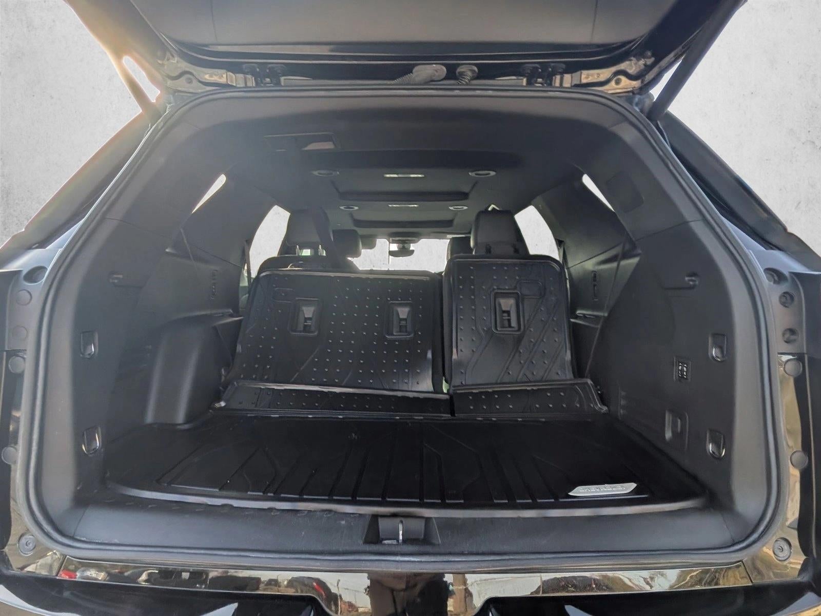 2023 Chevrolet Traverse FWD 2LZ