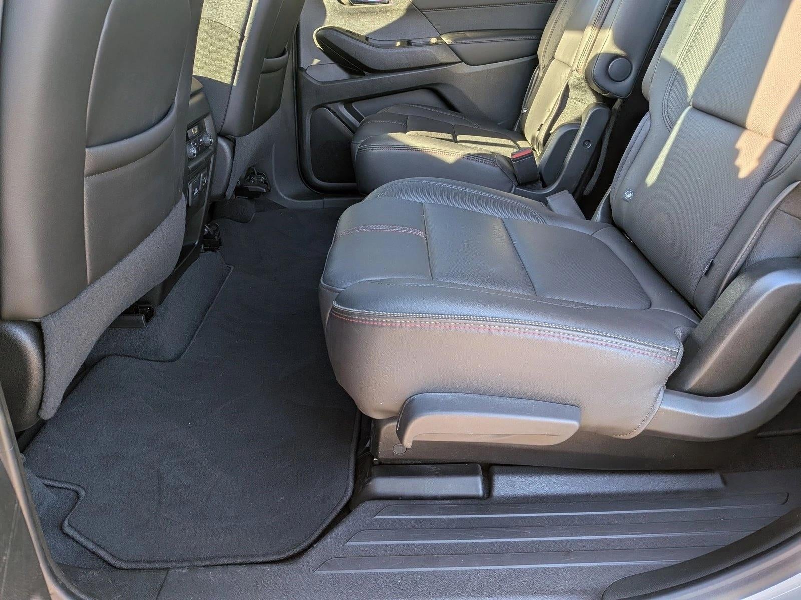 2023 Chevrolet Traverse AWD 2LT