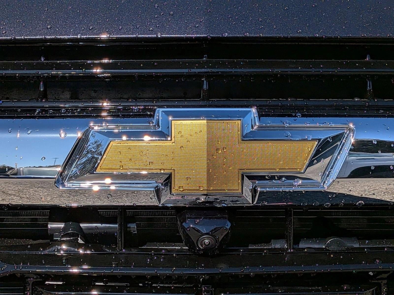 2026 Chevrolet Suburban 2WD LS