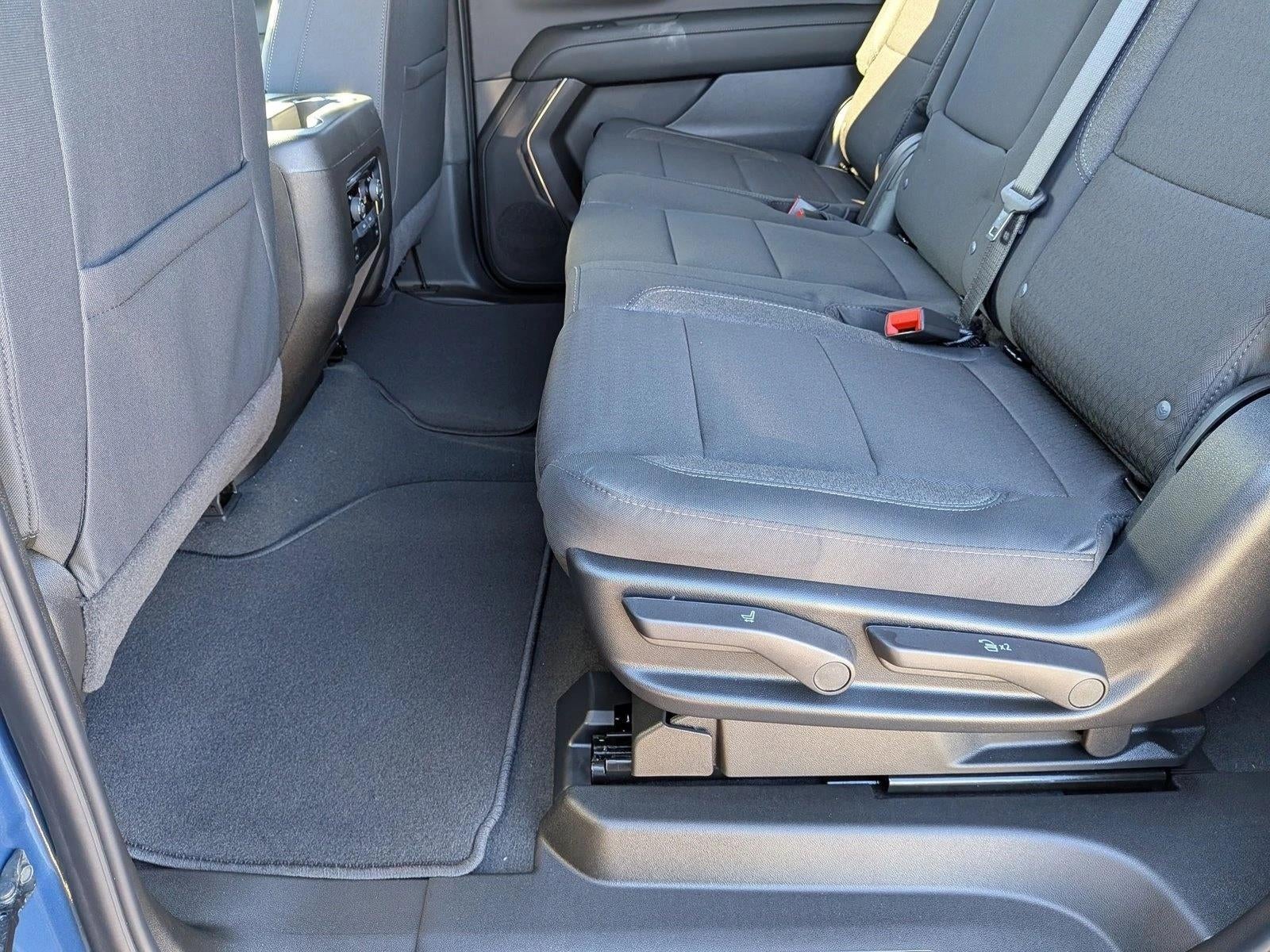 2026 Chevrolet Suburban 2WD LS