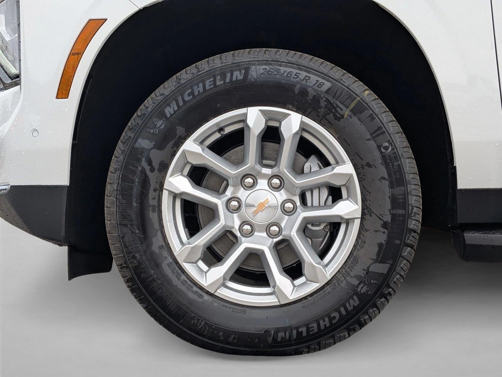 2026 Chevrolet Suburban 2WD LS