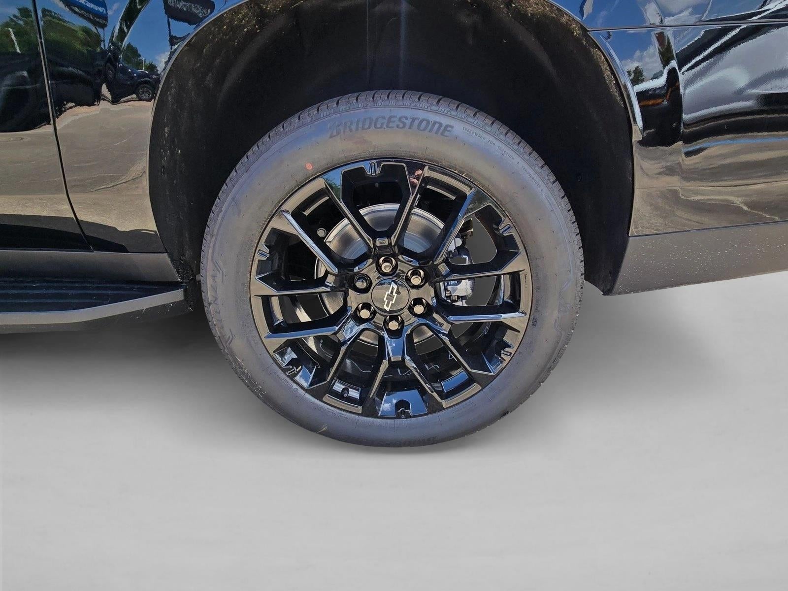 2026 Chevrolet Suburban 2WD LS