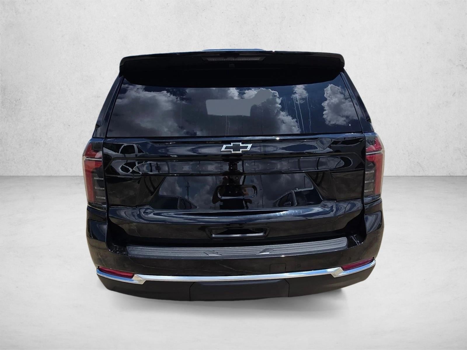 2026 Chevrolet Suburban 2WD LS