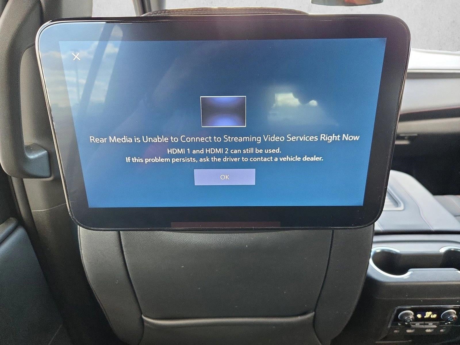 2022 Chevrolet Suburban 4WD RST