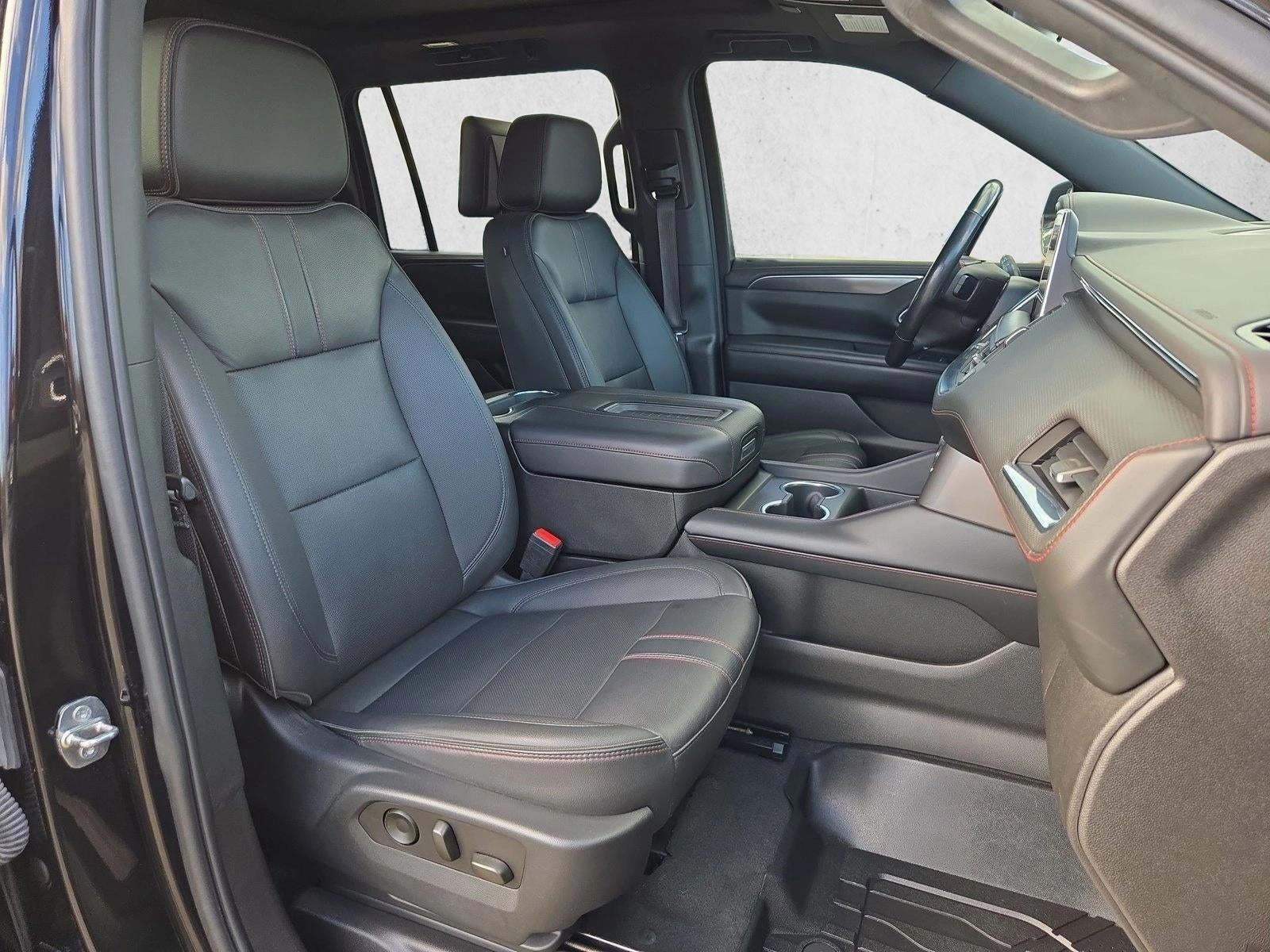 2022 Chevrolet Suburban 4WD RST