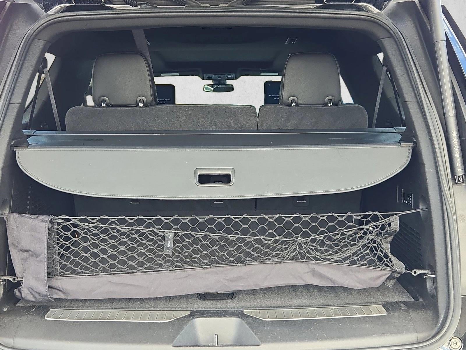 2022 Chevrolet Suburban 4WD RST