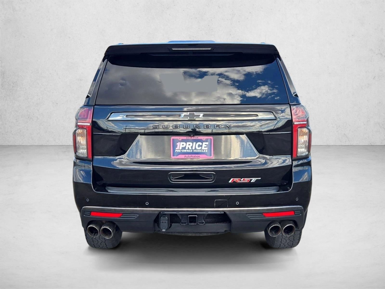 2022 Chevrolet Suburban 4WD RST