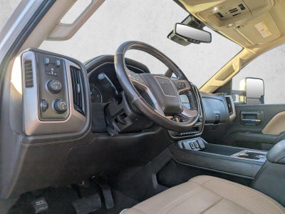 2019 GMC Sierra 2500 HD Crew Cab Standard Box 4-Wheel Drive Denali