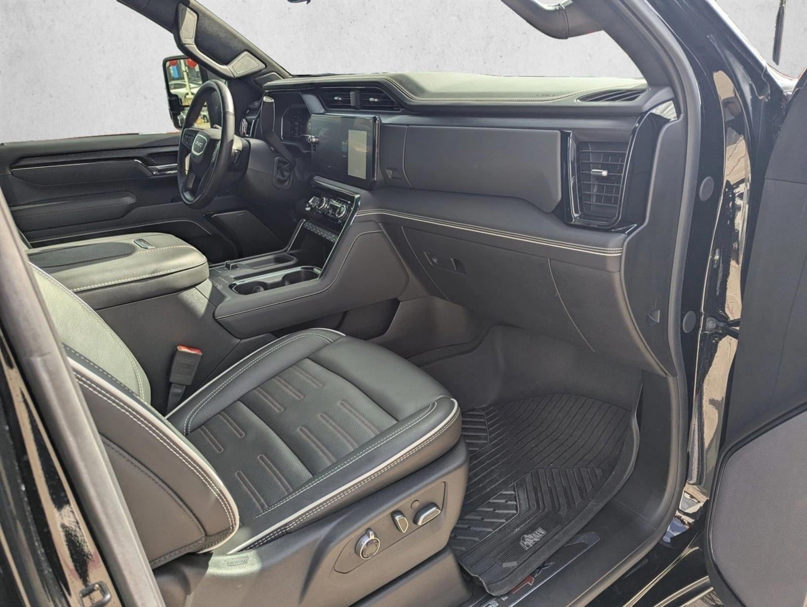 2024 GMC Sierra 2500 HD Crew Cab Standard Box 4-Wheel Drive AT4X