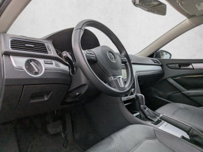 2012 Volkswagen Passat 4dr Sdn 2.0L Manual TDI SE