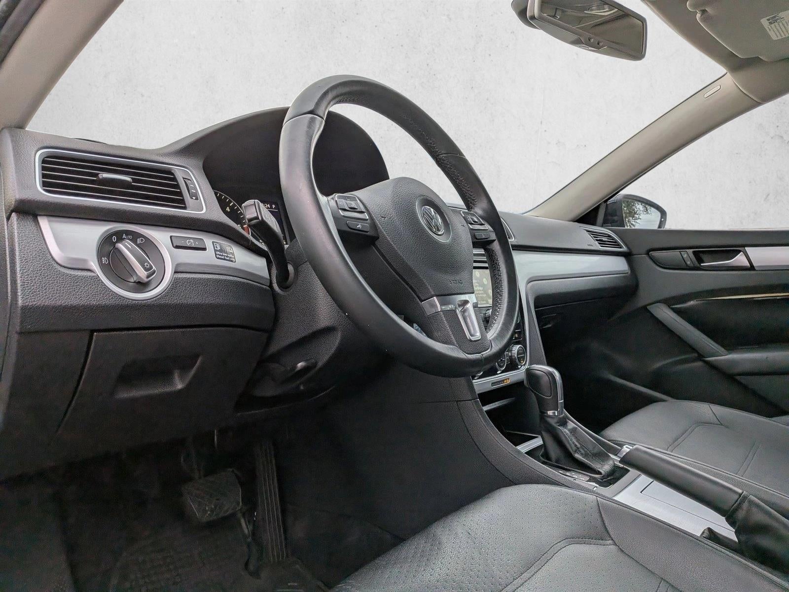 2012 Volkswagen Passat 4dr Sdn 2.0L Manual TDI SE