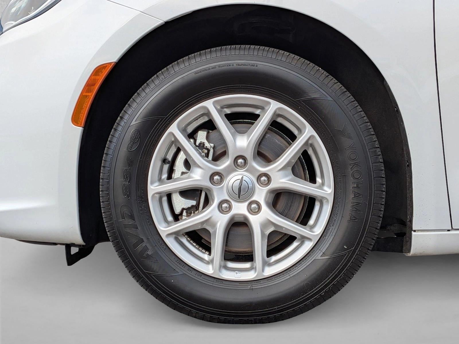 2025 Chrysler Pacifica Select FWD