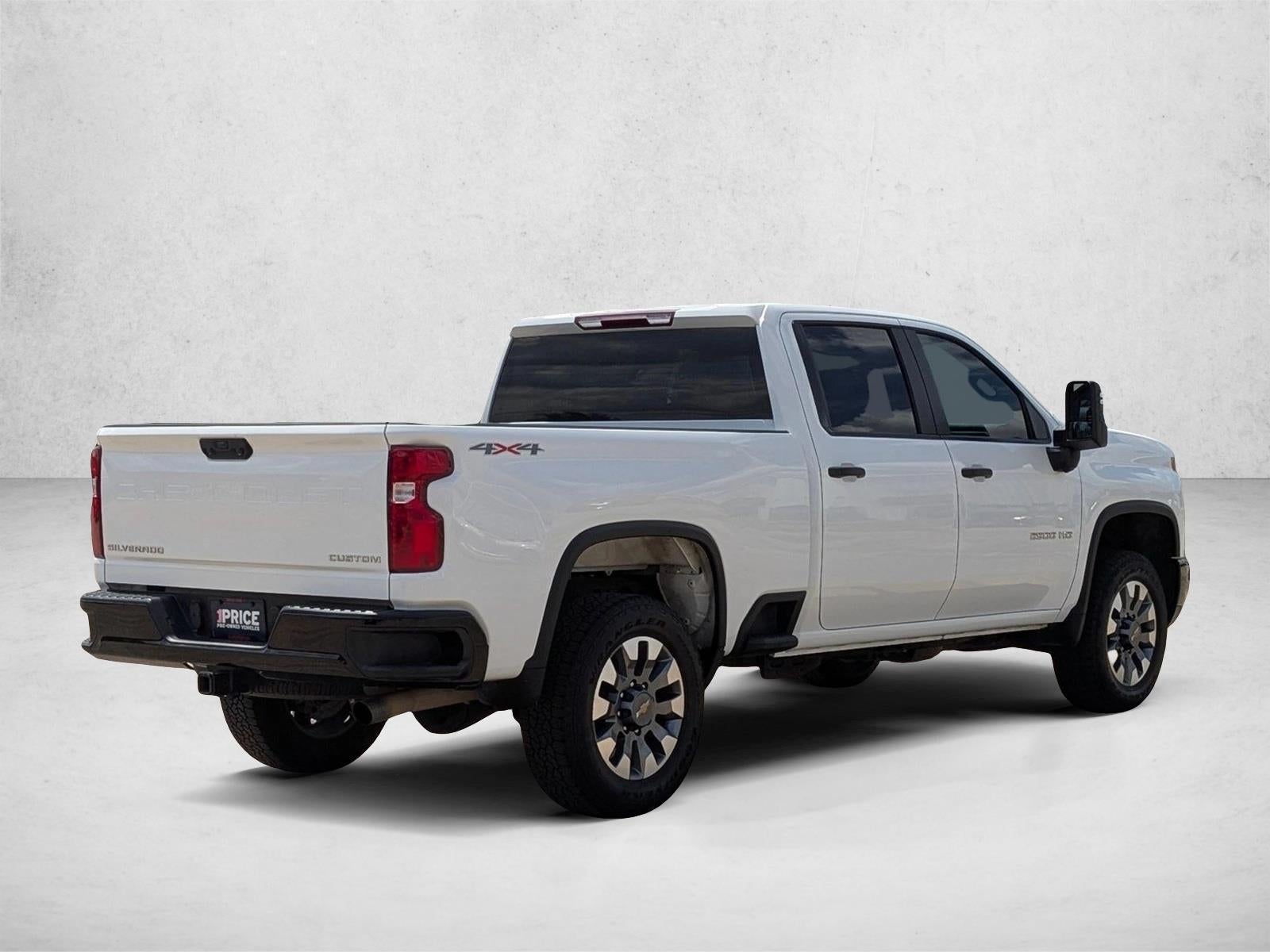 2024 Chevrolet Silverado 2500 HD Crew Cab Standard Box 4-Wheel Drive Custom