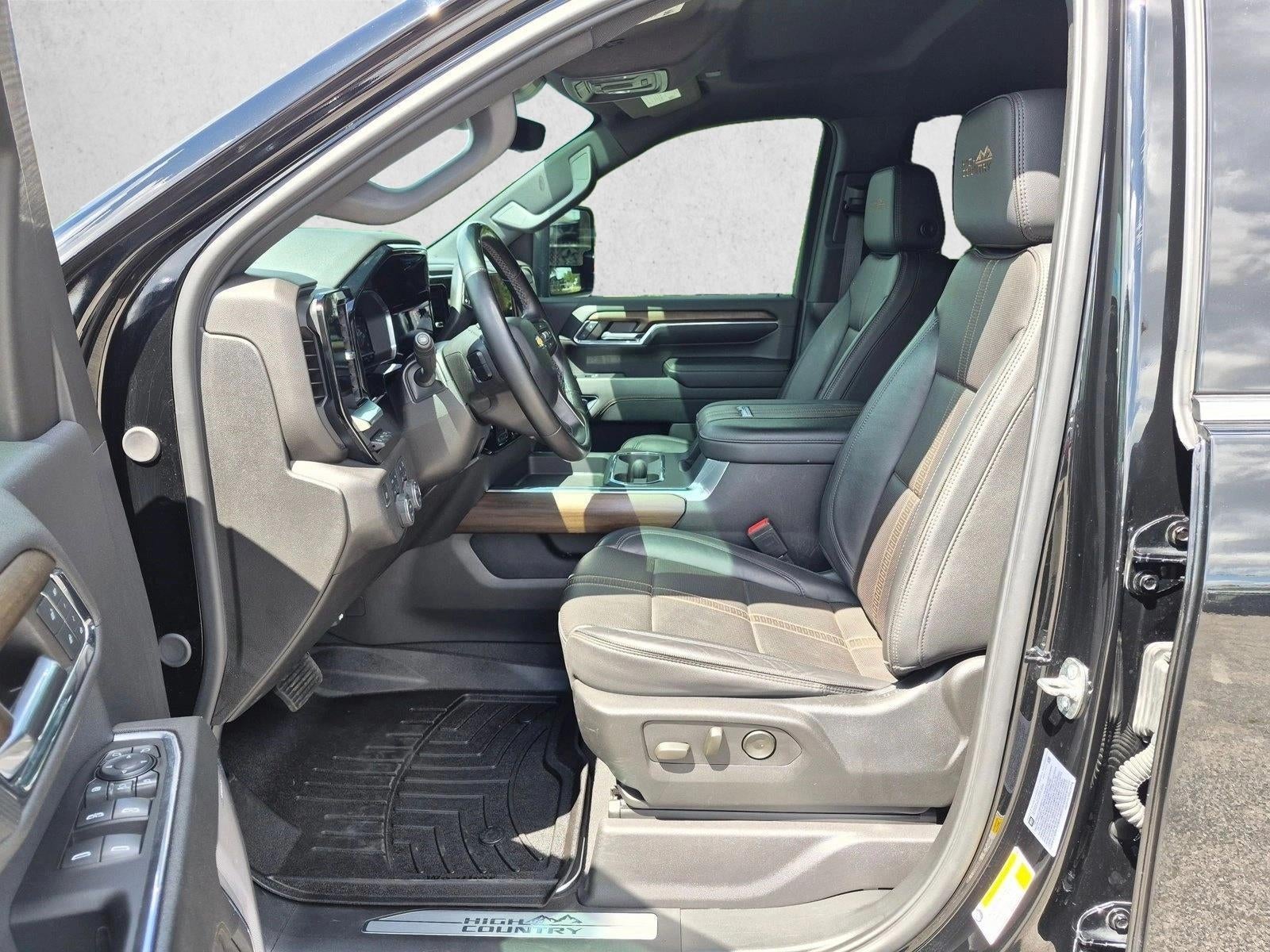 2024 Chevrolet Silverado 3500 HD Crew Cab Standard Box 4-Wheel Drive High Country