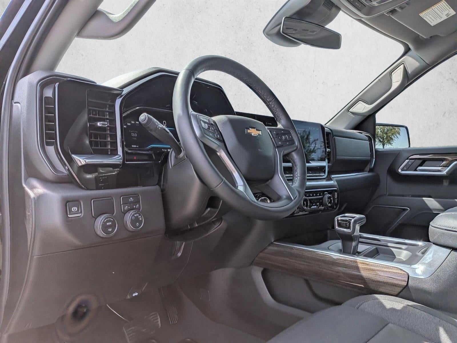 2025 Chevrolet Silverado 1500 Crew Cab Short Box 2-Wheel Drive LT