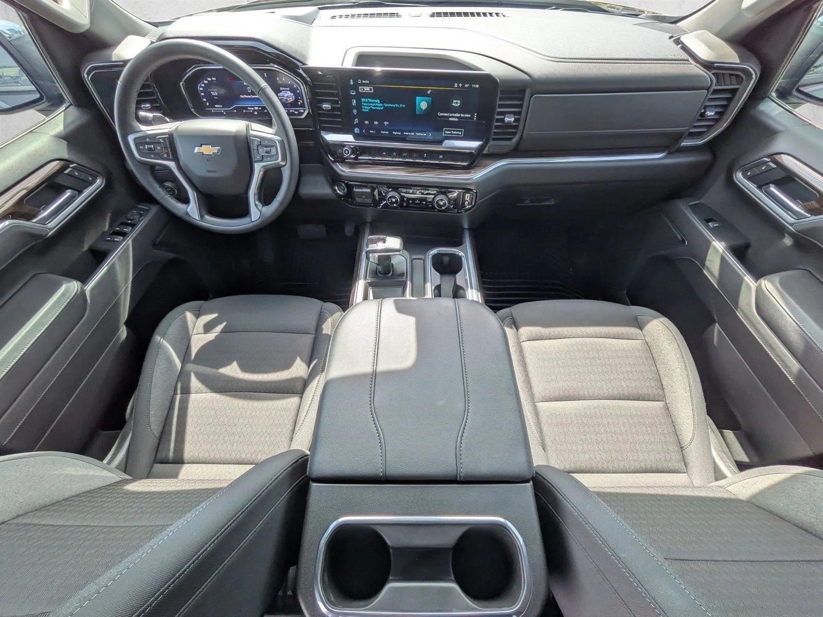 2025 Chevrolet Silverado 1500 Crew Cab Short Box 2-Wheel Drive LT