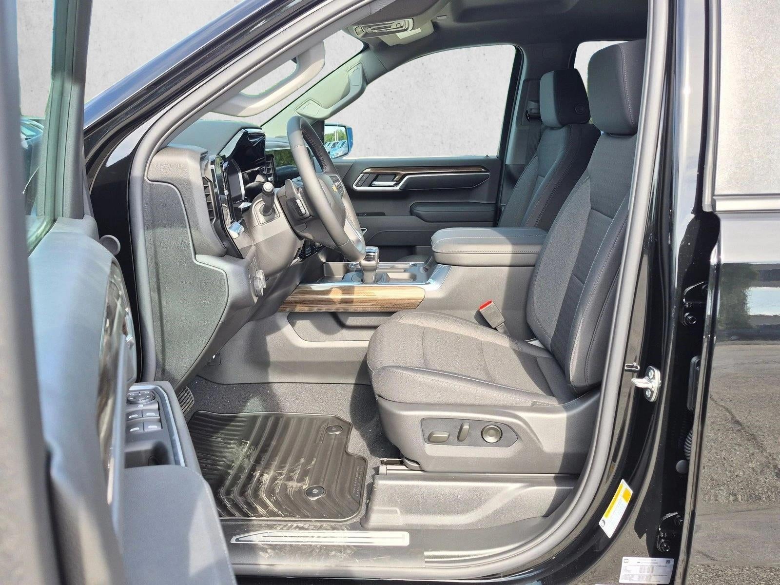 2026 Chevrolet Silverado 1500 Crew Cab Short Box 2-Wheel Drive LT