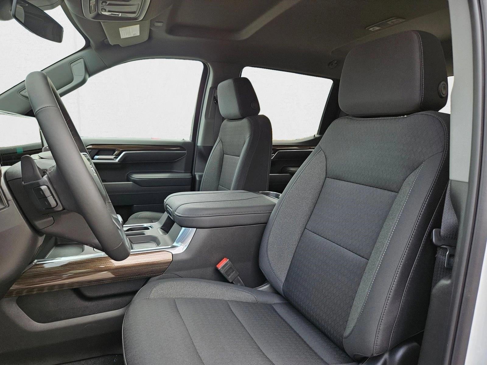 2025 Chevrolet Silverado 1500 Crew Cab Short Box 2-Wheel Drive RST