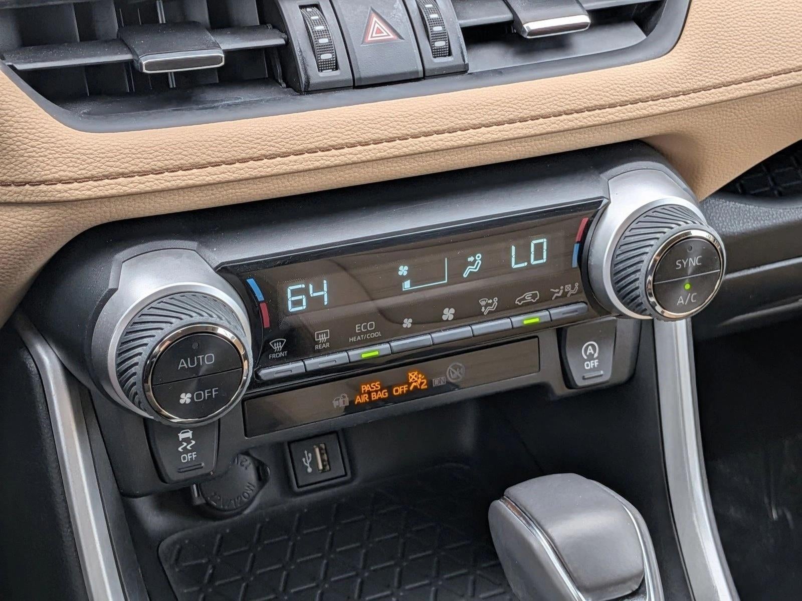 2024 Toyota RAV4 XLE Premium FWD (Natl)