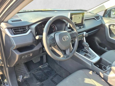 2025 Toyota RAV4 XLE FWD (GS)
