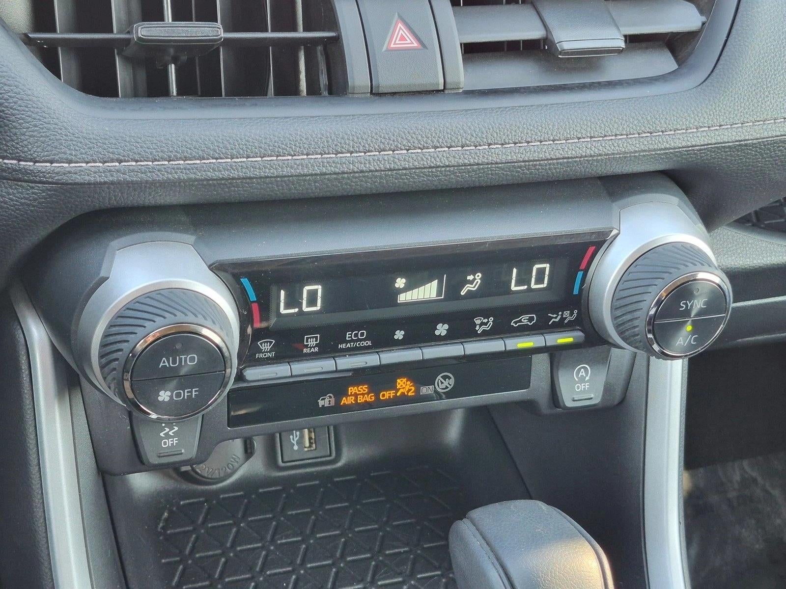 2025 Toyota RAV4 XLE FWD (GS)
