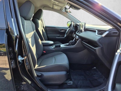 2025 Toyota RAV4 XLE FWD (GS)