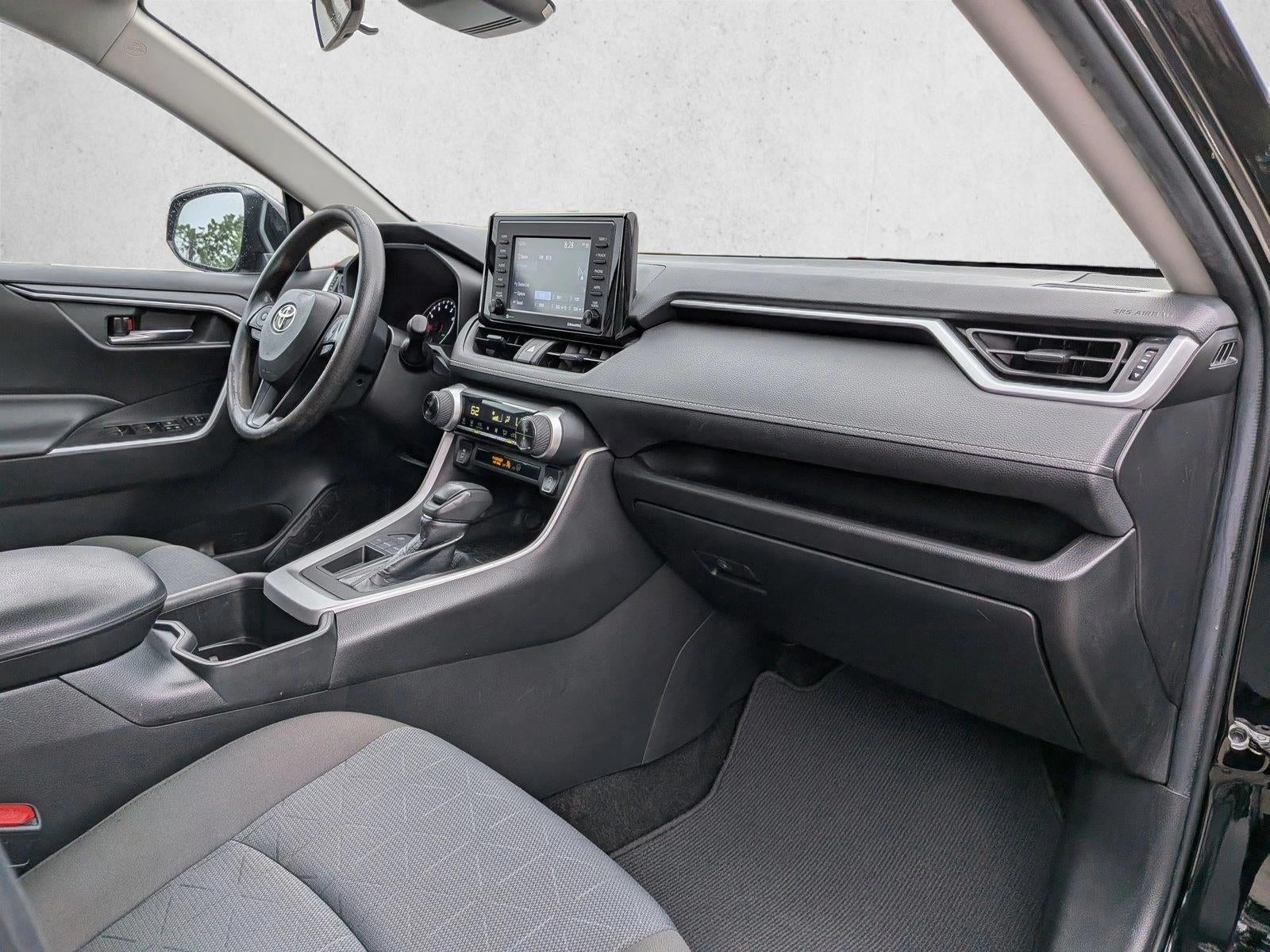 2022 Toyota RAV4 XLE FWD (GS)