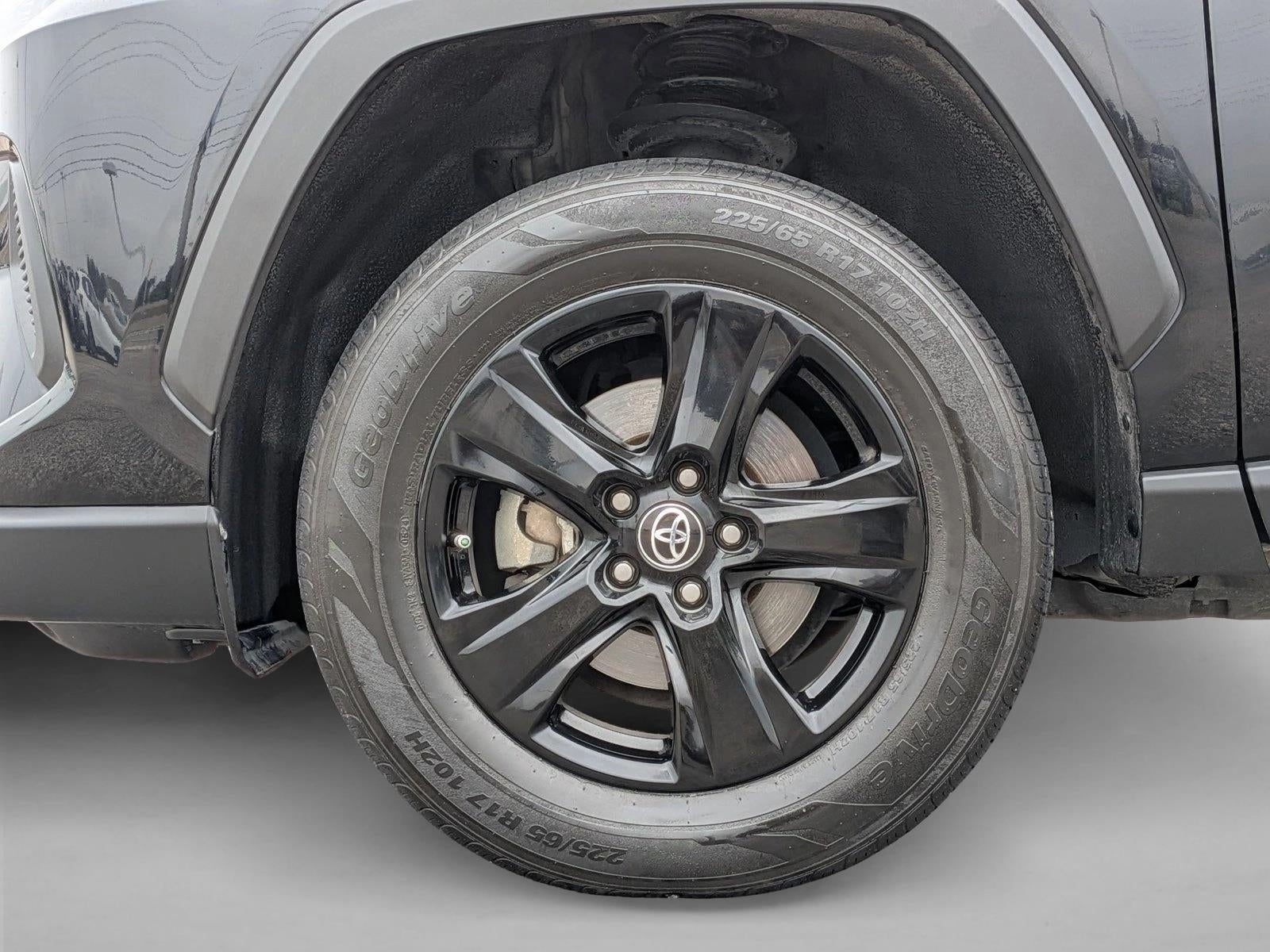 2022 Toyota RAV4 XLE FWD (GS)