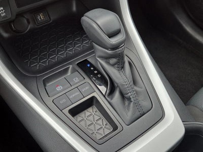 2025 Toyota RAV4 XLE FWD (GS)