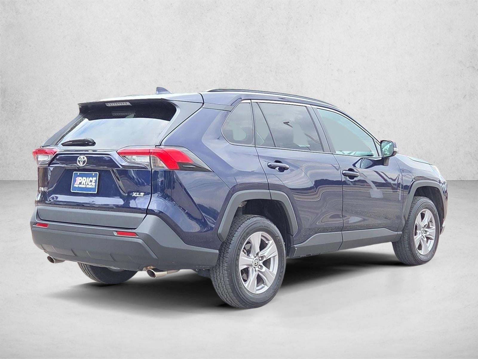 2025 Toyota RAV4 XLE FWD (GS)